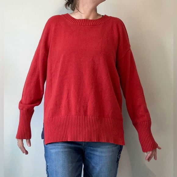 BCBGMAXAZRIA cold shoulder cozy sweater - Picture 7 of 9